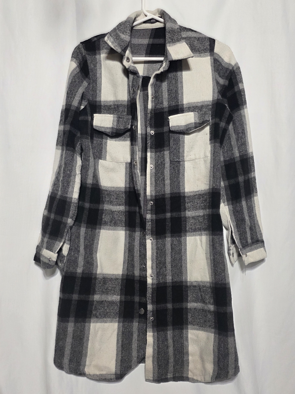 Alina's Exclusives Black & White Plaid Flannel Shacket - Size M - Picture 2 of 8